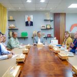 لملس يبحث مع وفد حكومي هولندي سبل تطوير مؤسسة مياه عدن